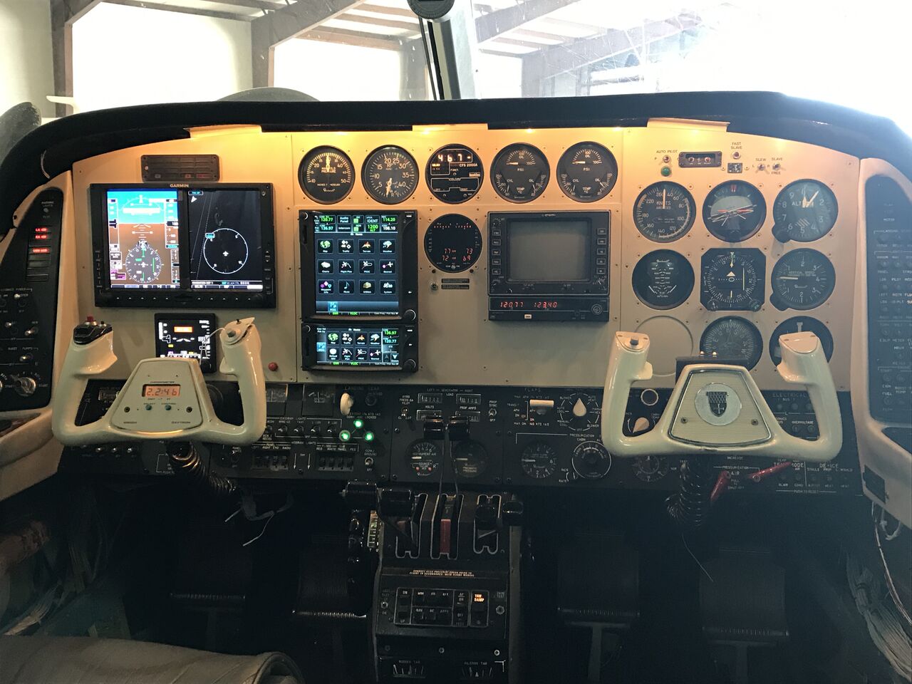 Gardner Lowe Aviation Services FAA-certified Avionics Installation